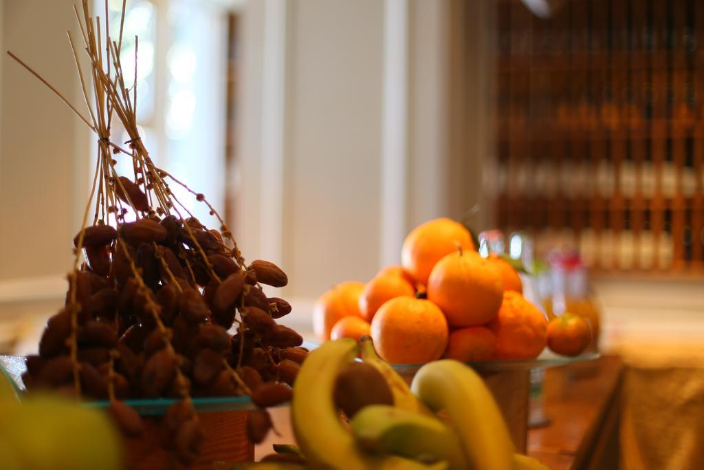 ホテル ラ メゾン ブランシェ チュニス エクステリア 写真 Fruit