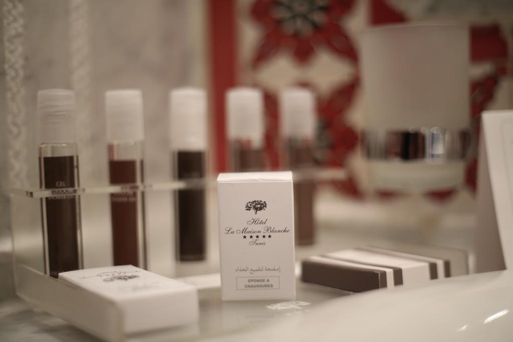 ホテル ラ メゾン ブランシェ チュニス エクステリア 写真 Products from the collection