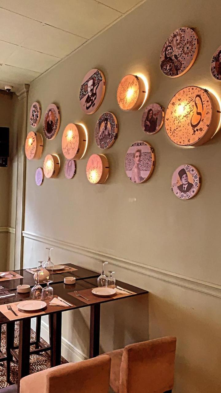 ホテル ラ メゾン ブランシェ チュニス エクステリア 写真 The restaurant's interior