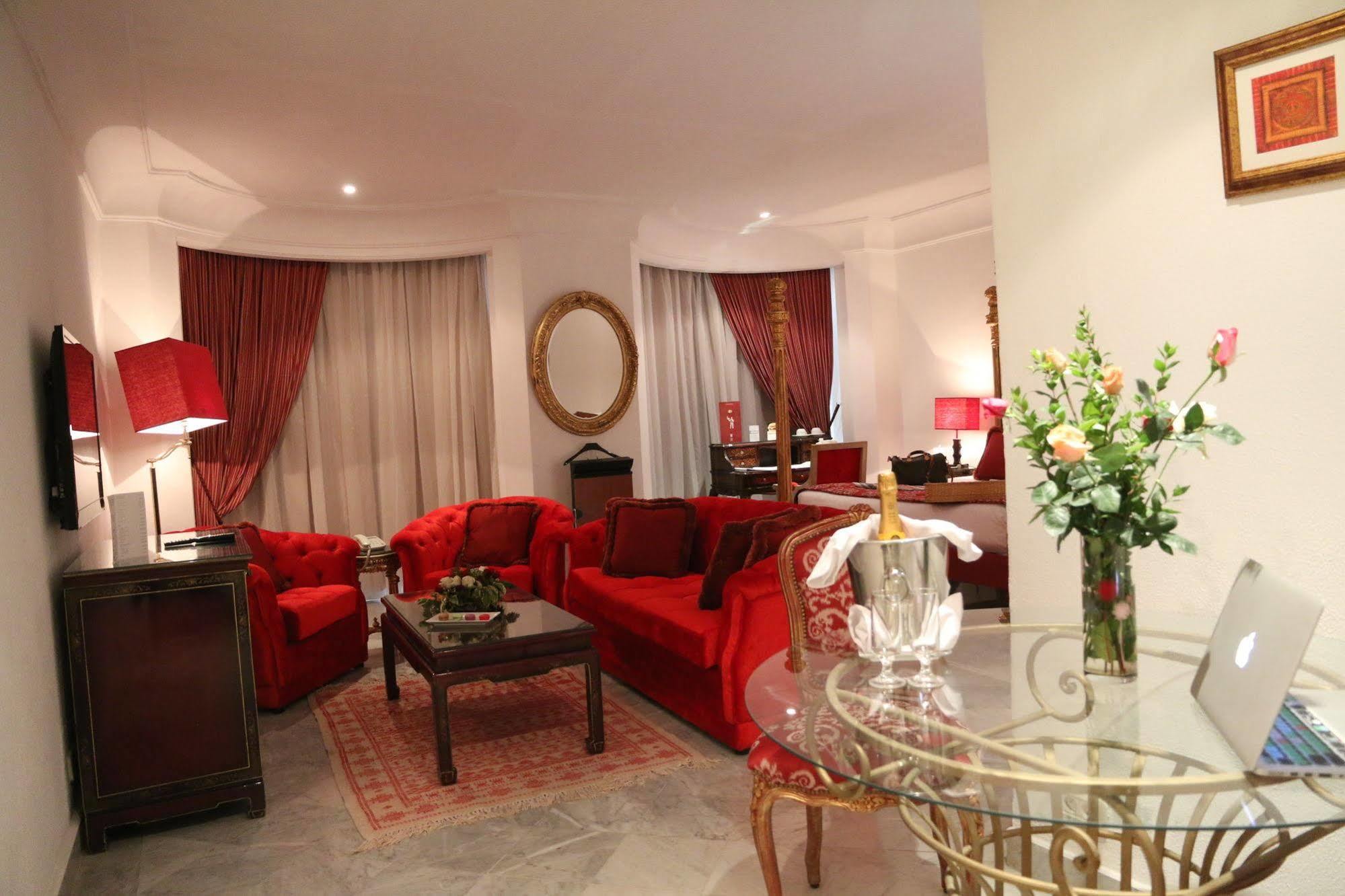 ホテル ラ メゾン ブランシェ チュニス エクステリア 写真 A living room in a luxury apartment